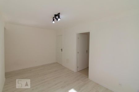 Sala de apartamento para alugar com 2 quartos, 62m² em Estreito, Florianópolis