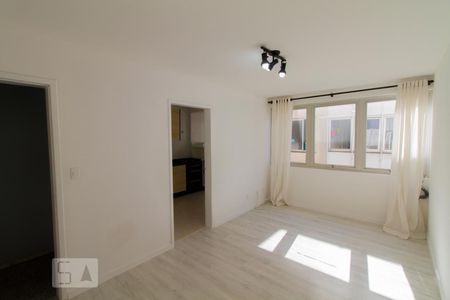 Sala de apartamento para alugar com 2 quartos, 62m² em Estreito, Florianópolis