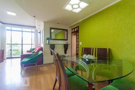 Sala de Apartamento com 3 quartos, 76m² Jabaquara