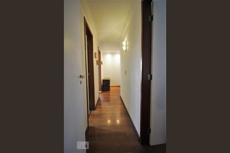 Corredor de apartamento para alugar com 4 quartos, 140m² em Jardim Colombo, São Paulo