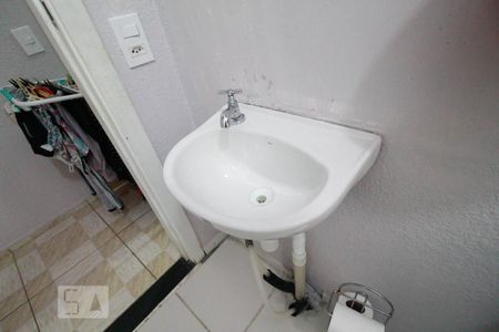 Apartamento à venda com 60m², 2 quartos e sem vagaChuveiro