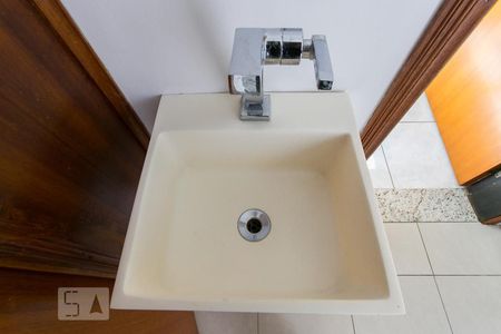 Lavabo de casa para alugar com 3 quartos, 150m² em Vila Zelina, São Paulo