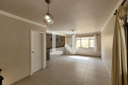 Sala de casa de condomínio para alugar com 3 quartos, 92m² em Vila Brasilio Machado, São Paulo