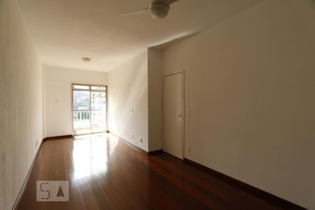 Sala de apartamento para alugar com 3 quartos, 116m² em Freguesia de Jacarepaguá, Rio de Janeiro