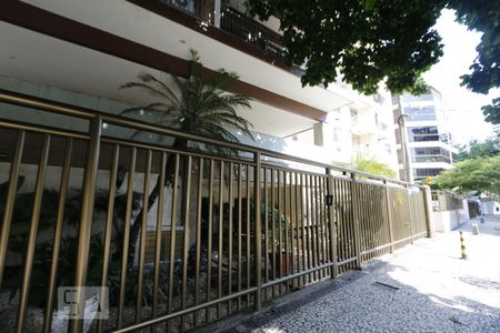 Apartamento para alugar com 116m², 3 quartos e 2 vagasFachada e portaria