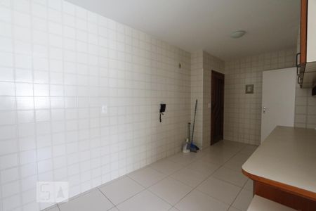 Apartamento para alugar com 116m², 3 quartos e 2 vagasCozinha - Armários