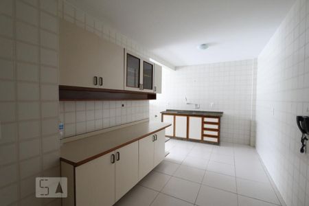 Apartamento para alugar com 116m², 3 quartos e 2 vagasCozinha