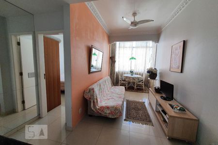Sala de apartamento para alugar com 1 quarto, 45m² em Copacabana, Rio de Janeiro