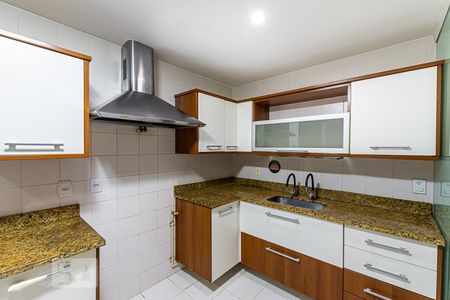 Apartamento à venda com 80m², 2 quartos e 2 vagas Apartamento à venda com 80m², 2 quartos e 2 vagasCozinha
