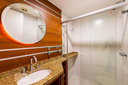 Apartamento à venda com 80m², 2 quartos e 2 vagas Apartamento à venda com 80m², 2 quartos e 2 vagasBanheiro