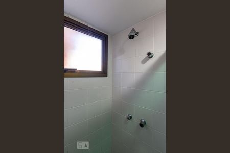 Apartamento à venda com 80m², 2 quartos e 2 vagas Apartamento à venda com 80m², 2 quartos e 2 vagasBanheiro da Suíte