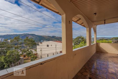 Casa para alugar com 286m², 6 quartos e 4 vagasVaranda