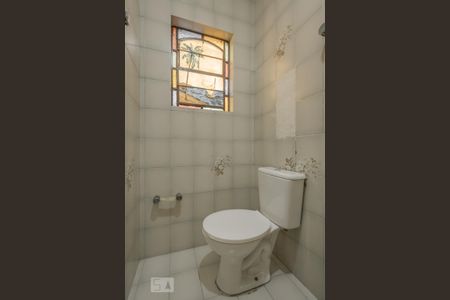 Casa para alugar com 286m², 6 quartos e 4 vagasBanheiro 2