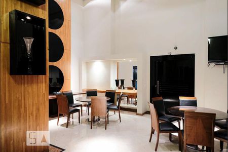 Apartamento à venda com 150m², 4 quartos e 3 vagas Apartamento à venda com 150m², 4 quartos e 3 vagasÁrea comum - Salão de festas