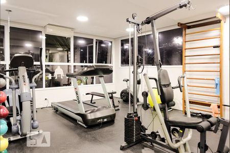 Apartamento à venda com 150m², 4 quartos e 3 vagas Apartamento à venda com 150m², 4 quartos e 3 vagasÁrea comum - Academia