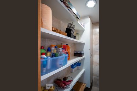 Apartamento à venda com 150m², 4 quartos e 3 vagas Apartamento à venda com 150m², 4 quartos e 3 vagasDispensa