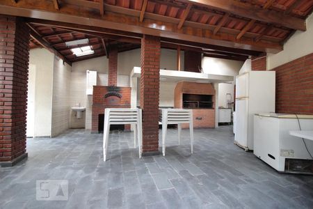 Apartamento para alugar com 64m², 2 quartos e 1 vagaÁrea comum - Churrasqueira