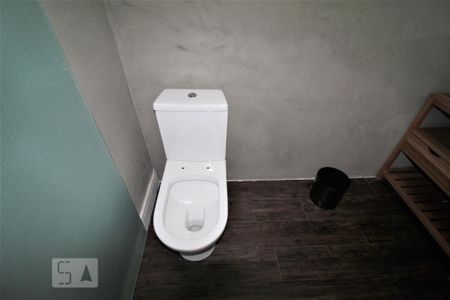 Casa para alugar com 200m², 2 quartos e 2 vagasBanheiro 3 lavabo