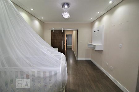 Casa para alugar com 200m², 2 quartos e 2 vagasSuite 2