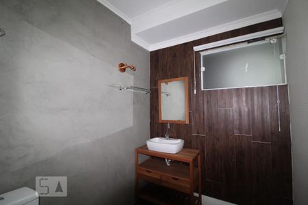 Casa para alugar com 200m², 2 quartos e 2 vagasBanheiro 3 lavabo