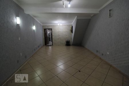 Casa para alugar com 200m², 2 quartos e 2 vagasGaragem