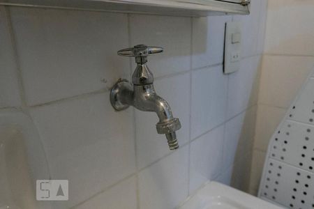 Apartamento para alugar com 172m², 3 quartos e 3 vagasBanheiro de Serviço