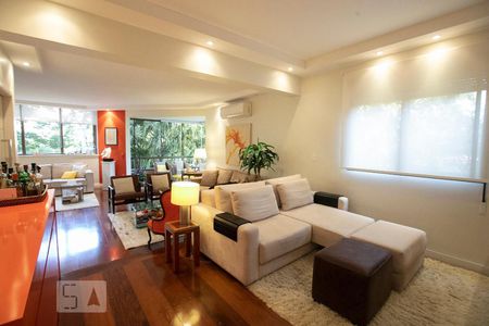 Apartamento para alugar com 172m², 3 quartos e 3 vagasSala