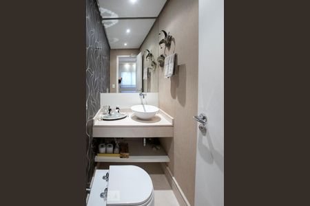 Apartamento para alugar com 172m², 3 quartos e 3 vagasLavabo