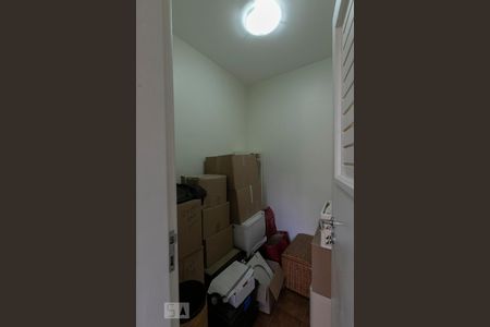 Apartamento para alugar com 172m², 3 quartos e 3 vagasQuarto de Serviço