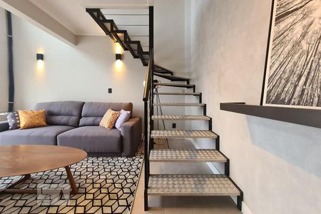 Escada de kitnet/studio para alugar com 1 quarto, 65m² em Parque Campolim, Sorocaba