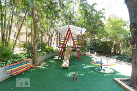 Apartamento para alugar com 74m², 3 quartos e 1 vaga Apartamento para alugar com 74m², 3 quartos e 1 vagaPlayground