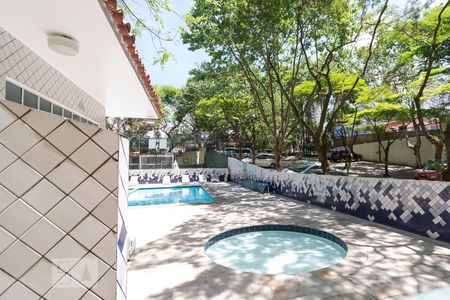 Apartamento para alugar com 74m², 3 quartos e 1 vaga Apartamento para alugar com 74m², 3 quartos e 1 vagaPiscina