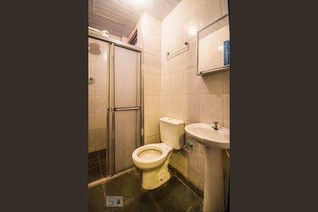 Banheiro de kitnet/studio para alugar com 1 quarto, 41m² em Cidade Universitária, Campinas