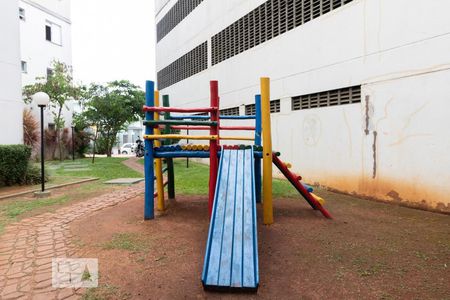 Apartamento à venda com 65m², 2 quartos e 1 vagaÁrea Comum - Playground