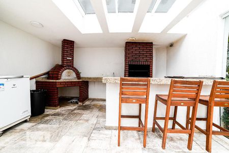 Apartamento à venda com 65m², 2 quartos e 1 vagaÁrea comum - Churrasqueira