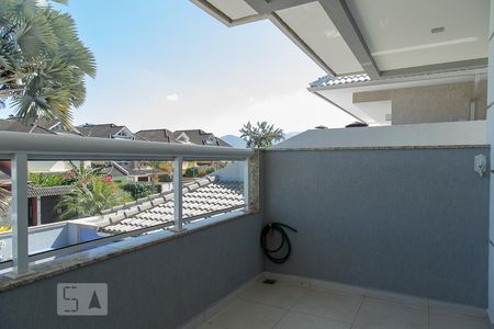 Casa de condomínio para alugar com 268m², 5 quartos e 2 vagasVaranda da Suíte 1