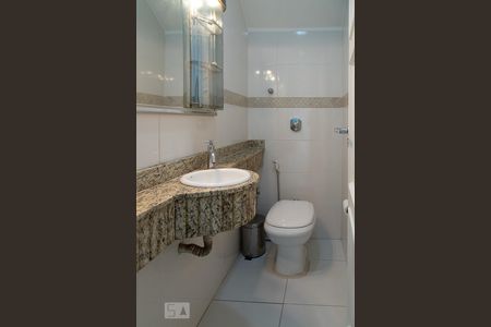 Lavabo de casa de condomínio para alugar com 5 quartos, 268m² em Recreio dos Bandeirantes, Rio de Janeiro