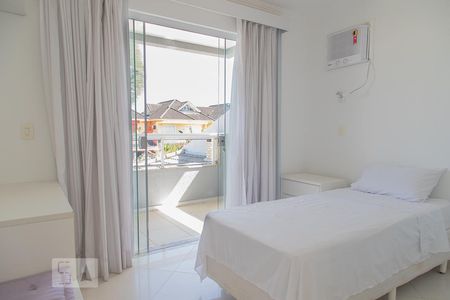 Casa de condomínio para alugar com 268m², 5 quartos e 2 vagasSuíte 2