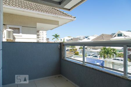 Casa de condomínio para alugar com 268m², 5 quartos e 2 vagasVaranda da Suíte 1