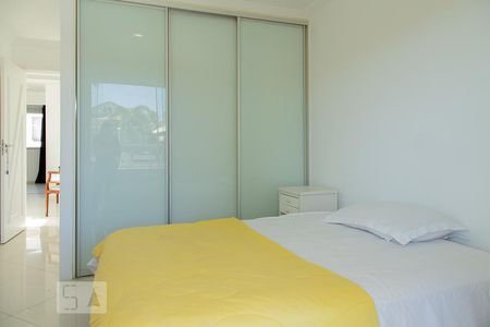 Casa de condomínio para alugar com 268m², 5 quartos e 2 vagasSuíte 1