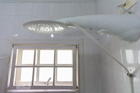 Casa à venda com 250m², 3 quartos e 3 vagasBanheiro da suíte - Chuveiro