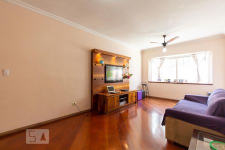Sala de casa à venda com 3 quartos, 250m² em Vila Morse, São Paulo