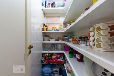 Casa à venda com 250m², 3 quartos e 3 vagasDespensa