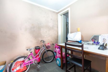 Casa à venda com 250m², 3 quartos e 3 vagasQuarto de serviço