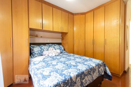 Casa à venda com 250m², 3 quartos e 3 vagasSuíte