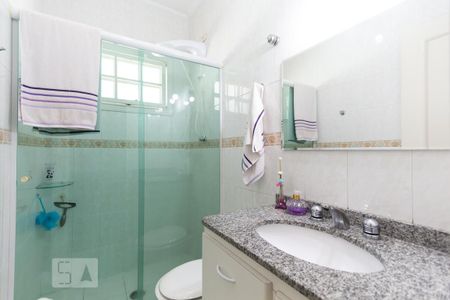 Casa à venda com 250m², 3 quartos e 3 vagasBanheiro