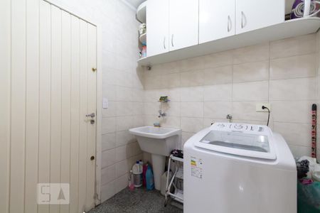 Casa à venda com 250m², 3 quartos e 3 vagasÁrea de serviço