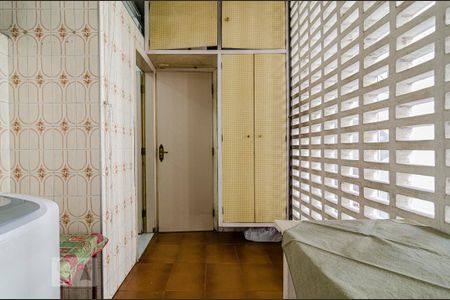 Apartamento à venda com 236m², 4 quartos e 2 vagas Apartamento à venda com 236m², 4 quartos e 2 vagasÁrea de Serviço