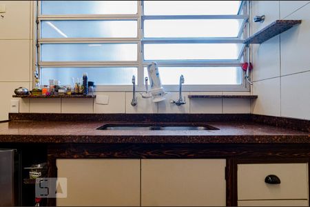 Apartamento à venda com 236m², 4 quartos e 2 vagas