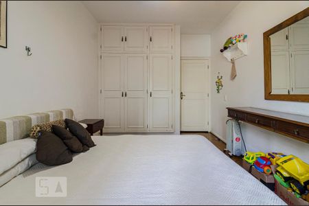 Apartamento à venda com 236m², 4 quartos e 2 vagas Apartamento à venda com 236m², 4 quartos e 2 vagasquarto 4